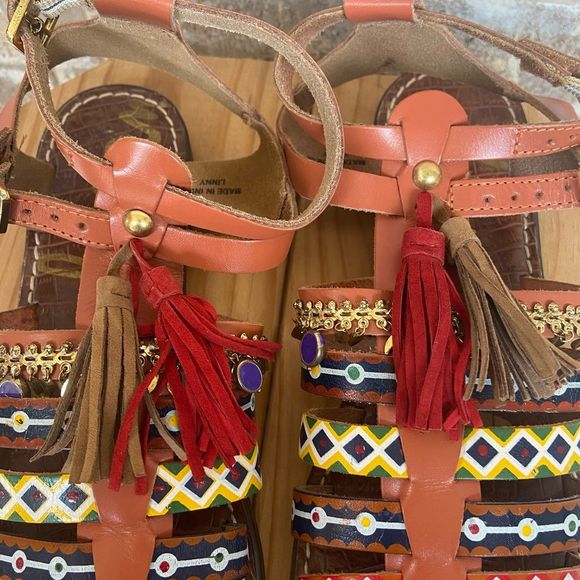 New Sam Edelman Linny Gladiator Sandals bohemian tassel painted jewel … - Picture 3 of 11